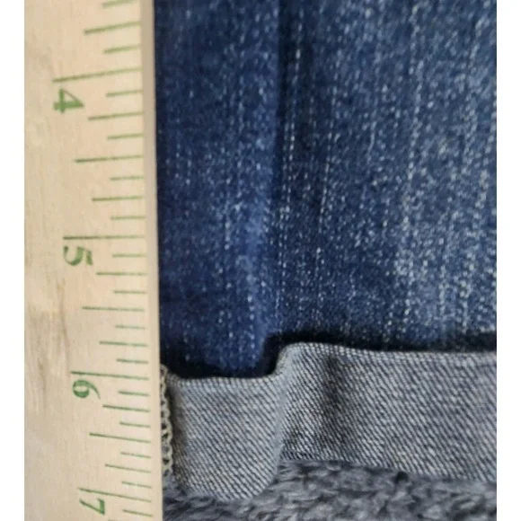 Maurices Denim Shorts Womens 20 Dark Wash Embroidered Cuffed Stretch EUC - Picture 6 of 6